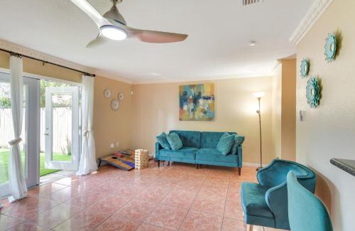 Opa-Locka House | Opa-locka Townhome, 15 Mi to Miami Beach!