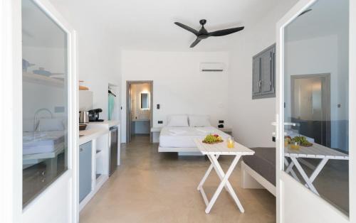 Provatas House | Opal Wave Milos