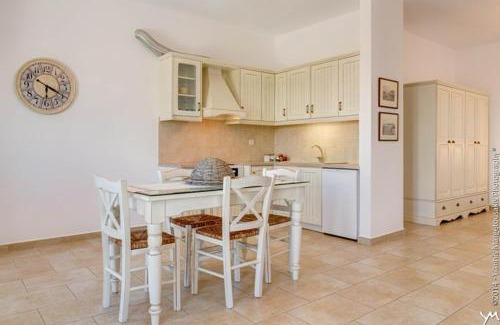 Psathi Apartment | Opalio Apartments,Kimolos
