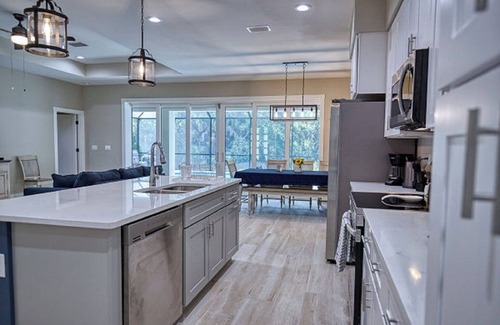 North Port House | Open Concept home with Heated Pool in peaceful North Portn3 Bdrm, 4 Bath + Den