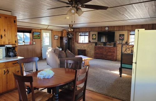 Filion Apartment | Open floor plan, Kitchen, bathroom, sleeps 4, Country Setting