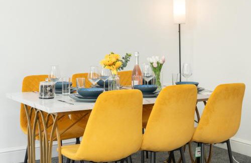 Fareham Apartment | Open Mind Property - 4 Bedroom with 7 Double Beds