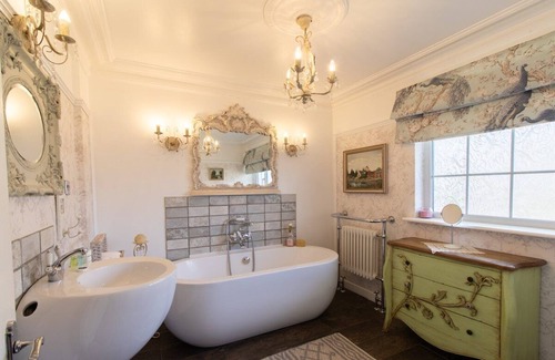 Havant House | Open Mind Property - Cottage Style Cosy House