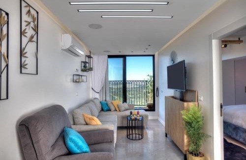 Safed Old City House | Open Skys