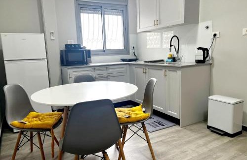 Ashdod Apartment | Open-space apartment by the SEA