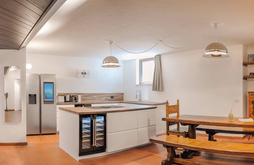 Gries - Quirein Condo | Open Space Basement
