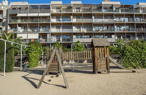 Poblenou Apartment | Opening Doors Pueblonuevo