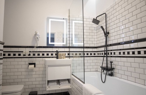 Old City Hotel | Opera Hotel