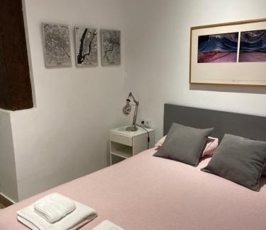 Palacio Apartment | Opera-Suites Luxury La boheme, in the very center of Madrid.