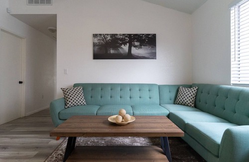 Orange House | Opulence | Disneyland Getaway Unit 1