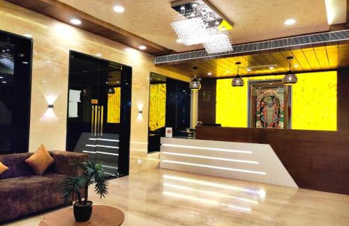 Udaipur Hotel | Opulence Inn - 500 Meters From Railway Station