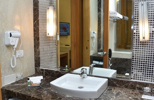 Sat Bari Hotel | Opulent By Udman Hotels and Resorts