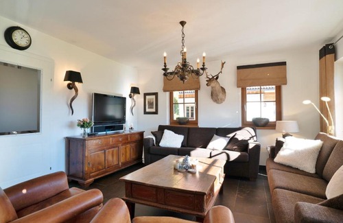 Mauterndorf Ski Chalet | Opulent Chalet in Mauterndorf with Whirlpool & Sauna