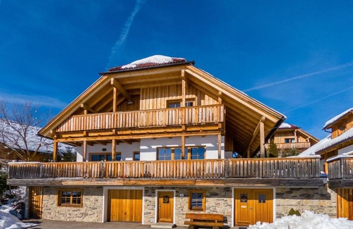 Mauterndorf Ski Chalet | Opulent Chalet in Mauterndorf with Whirlpool & Sauna