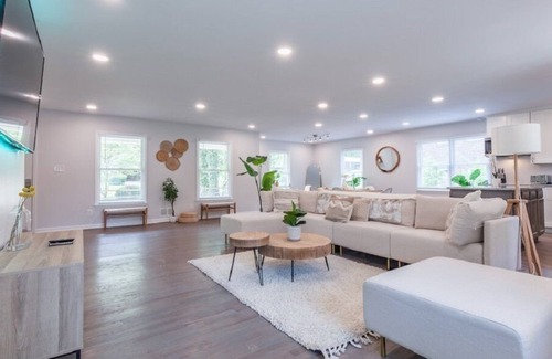 Southwestern House | Opuluxe Boho Paradise Home: Unit #1 w/ Private Entrance