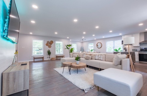 Southwestern House | Opuluxe Boho Paradise Home: Unit #1 w/Private Entrance