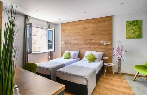 Gruz House | ORA Luxury Rooms