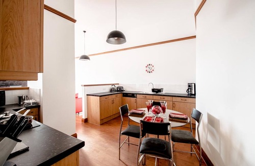 Central Aberdeen Apartment | Orange Apartments - 13 Bastille