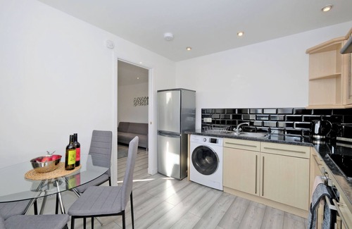 Central Aberdeen Apartment | Orange Apartments - Belgrave Mansions