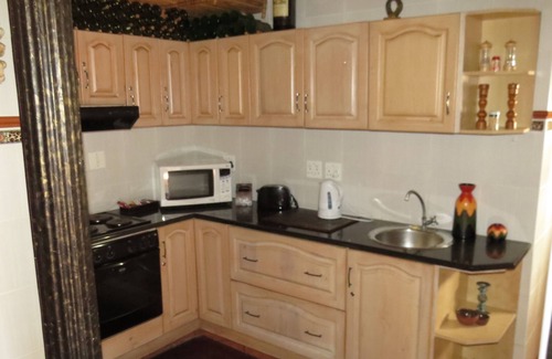 Paarl Apartment | Orange Bowl (The)