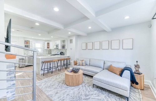 Anacostia House | Orange Door Abode - Modern Design