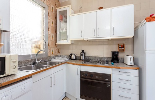 El Camp de l'Arpa del Clot Apartment | Orange Duplex with sunny terrace in Barcelona