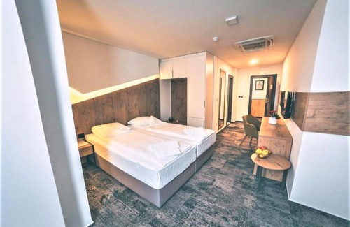 Ilidza Hotel | Orange Hotel