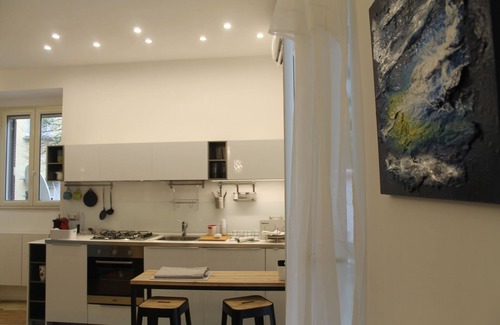Montecalvario House | Orange house - oasis of peace in the historic center