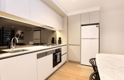 Docklands Apartment | Orange Stay At Melbourne Quarter