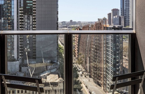 Docklands Apartment | Orange Stay At Melbourne Quarter