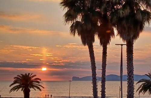 Lido Apartment | Orange Sunset, seaview & beach front