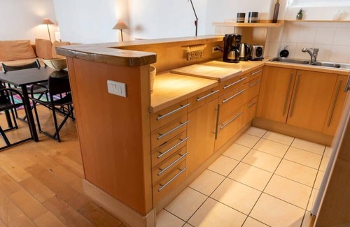 Quartier de la Place-Vendome Apartment | Orange Vendome - Bright 1-Bed Apt Near the Louvre