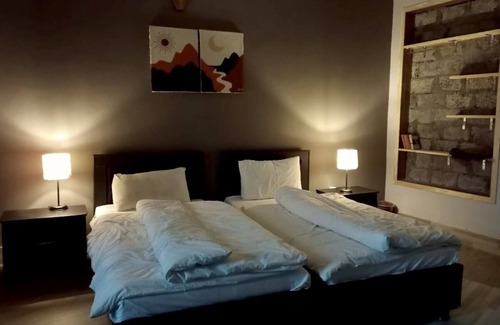 Malam Jabba Hotel | Orangeloft Frontier