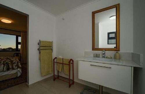 Yzerfontein Apartment | Orca House