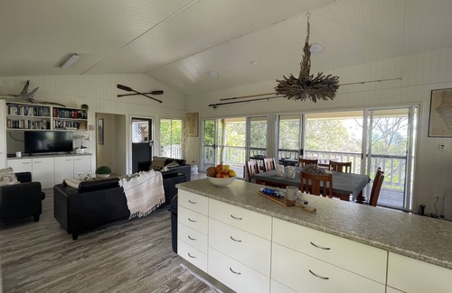 Orchid Beach House | Orchid House at Orchid Beach on Fraser Island