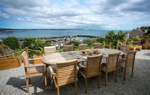 Newlyn House | Orchard Cottage