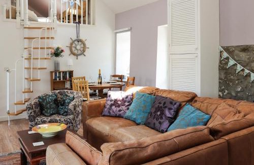 Rhyd-y-clafdy House | Orchard Cottage