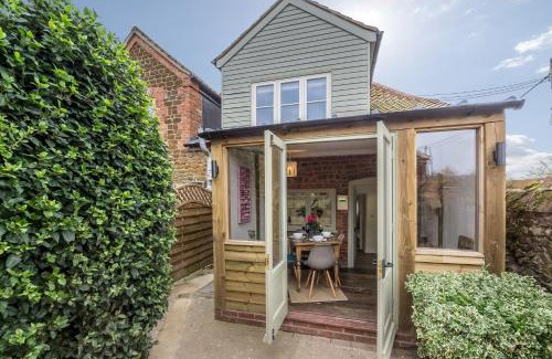 Hunstanton House | Orchard Cottage