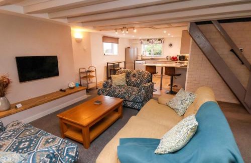 Fylingdales House | Orchard Cottage