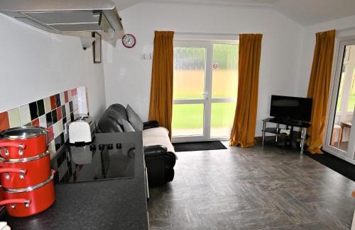 Beccles House | Orchard Farm Cottage
