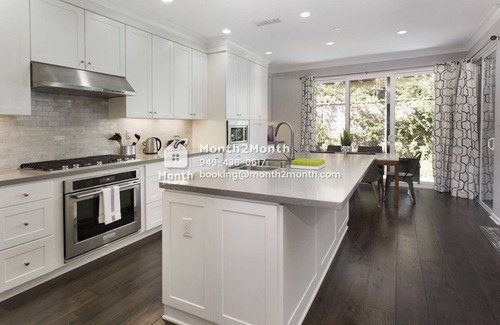 Orchard Hills House | Orchard Hills Coral on Rodeo #7110