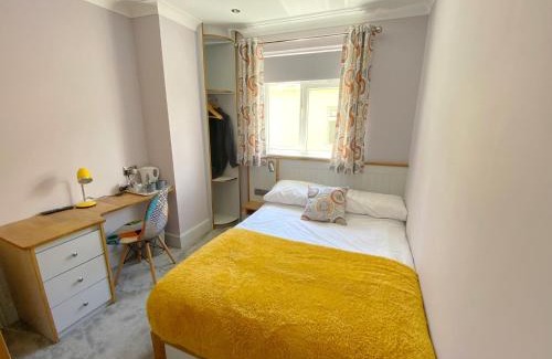 Swindon Bed & Breakfast | Orchard House