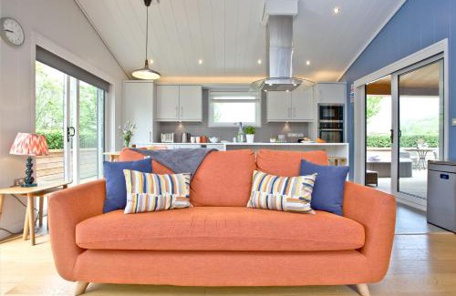 Cheddar House | Orchard Lodge, Strawberryfield Park