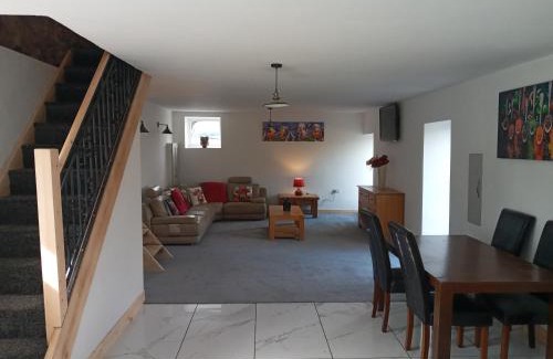 Longnor House | orchard meadow holiday barn leek-buxton-Ashbourne