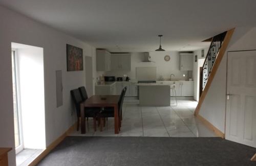 Longnor House | orchard meadow holiday barn leek-buxton-Ashbourne