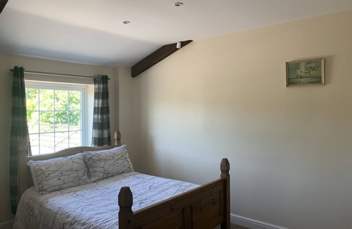 Boston Cottage | Orchard View Cottage - Countryside view