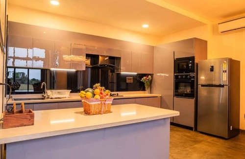 Nagoa Villa | Orchid 5BR Calangute Pvt Pool & Jacuzzi