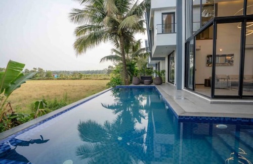 Nagoa Villa | Orchid 5BR Calangute Pvt Pool & Jacuzzi