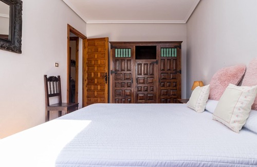 Alfoz de Lloredo House | Oreña