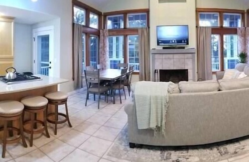 Warrenton House | Oregon Coast Gem: Beach, Lake & Family Friendly